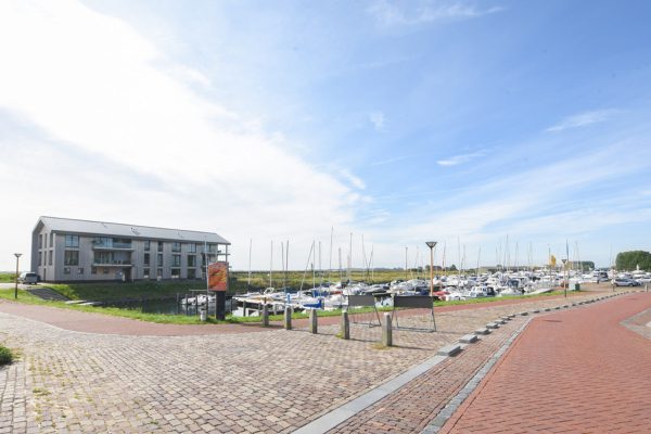 Vakantie_in_Kamperland_-_appartement_aan_de_haven_van_Veerse_Meer